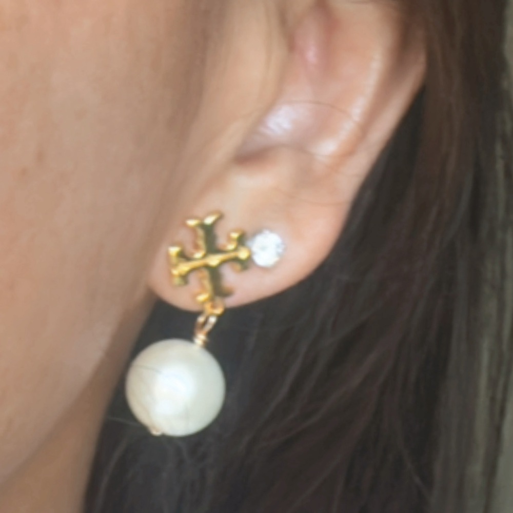 TORY BURCH• ROPE LOGO PEARL DROP EARRINGS - Picture 2 of 4